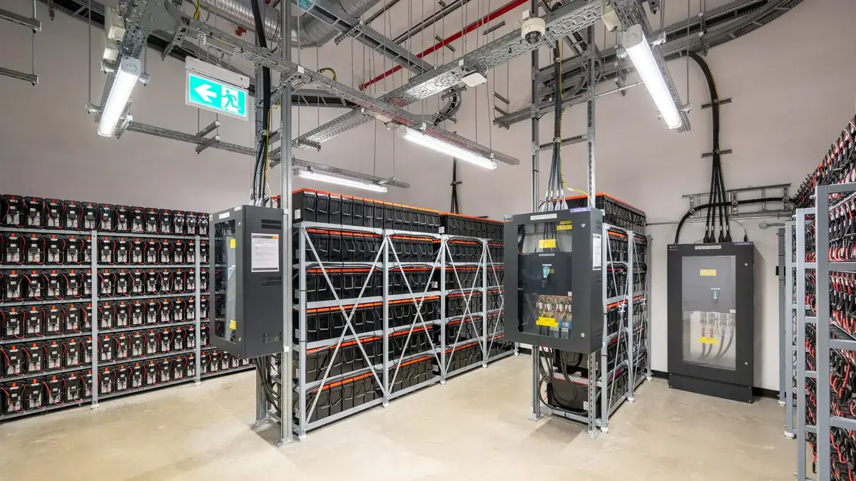 AI Data Center Microgrids: 12 Critical Design Decisions